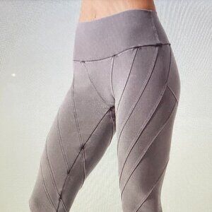 NWOT - ALO Yoga Alosoft High Waist Sunray Leggings Women L Diagonal Seam Accents